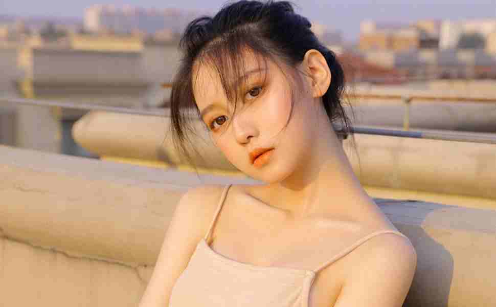 西瓜从六楼扔下竟完好无损，雷军说的“防弹涂层”到底是什么？